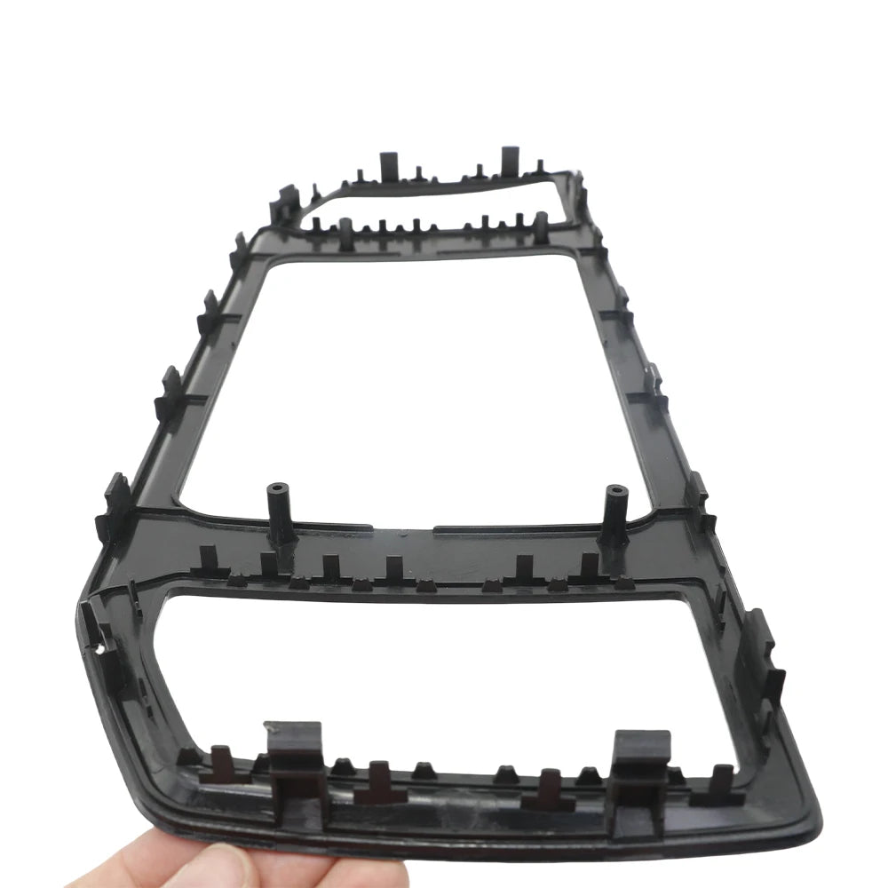 7 Inch Car Stereo Frame for Volkswagen Crafter 2017+ Fascias Android GPS MP5 Stereo Player 2 Din Head Unit Panel Dash Adapter